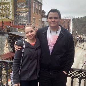 Meet your Posher, Desiree